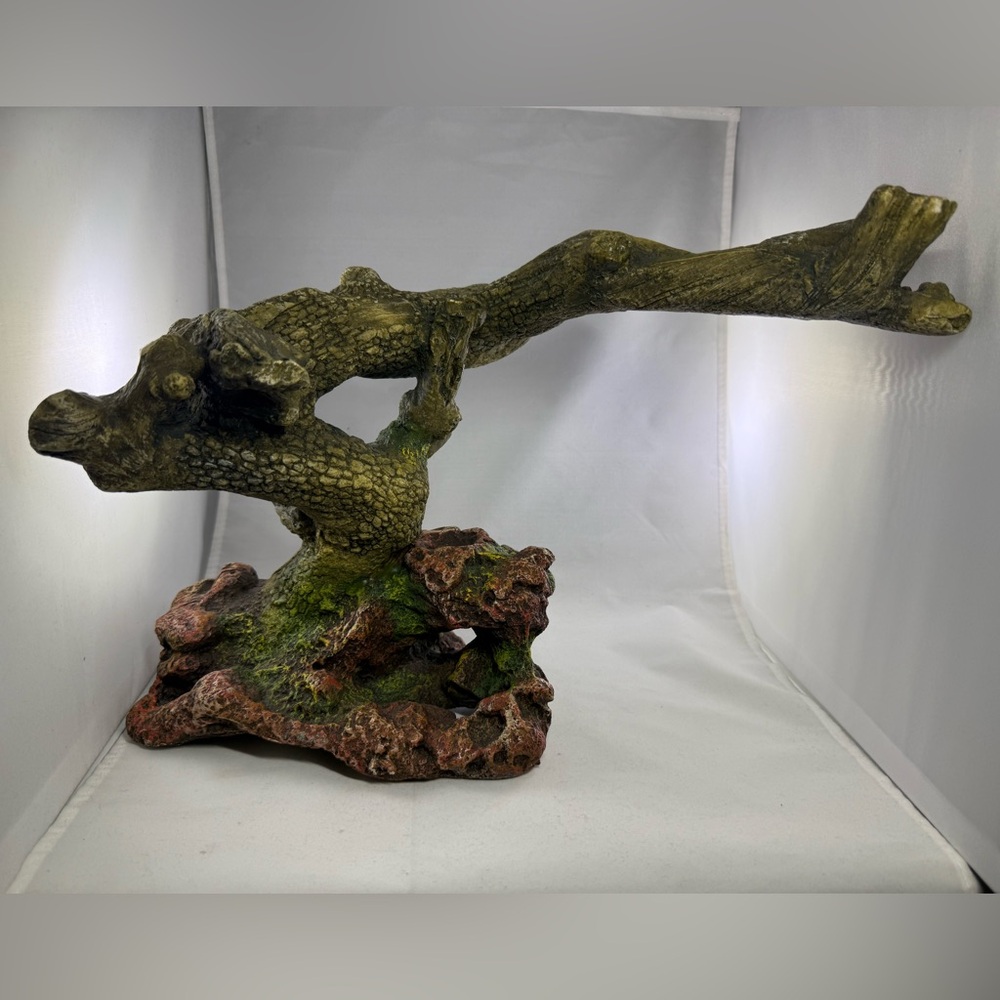 Large Resin Reptile Climbing Branch Hide Decor